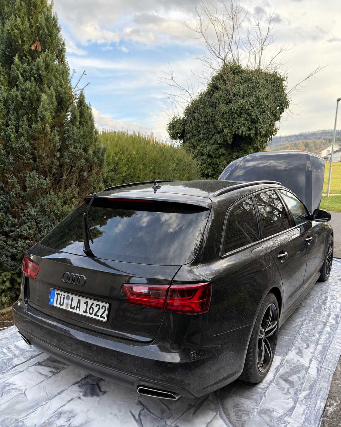 Vorher: Audi A6 mit Schaum